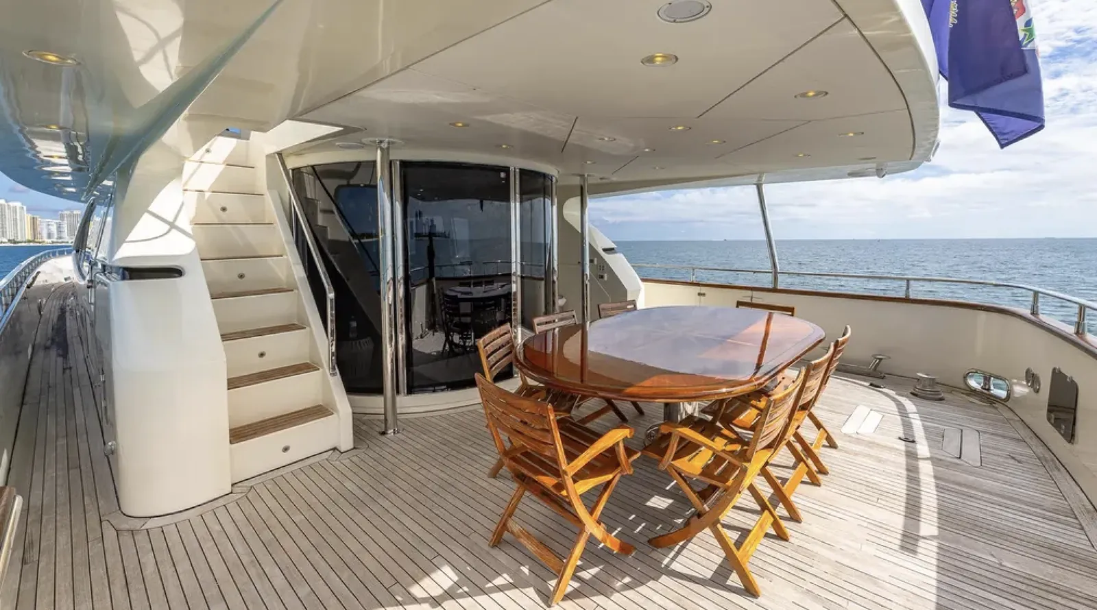 BEARPAW with Jacuzzi Miami yacht detail 4