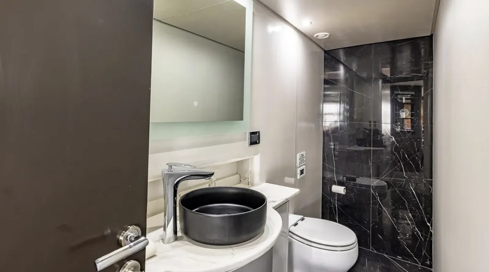 BEARPAW with Jacuzzi Miami yacht detail 8