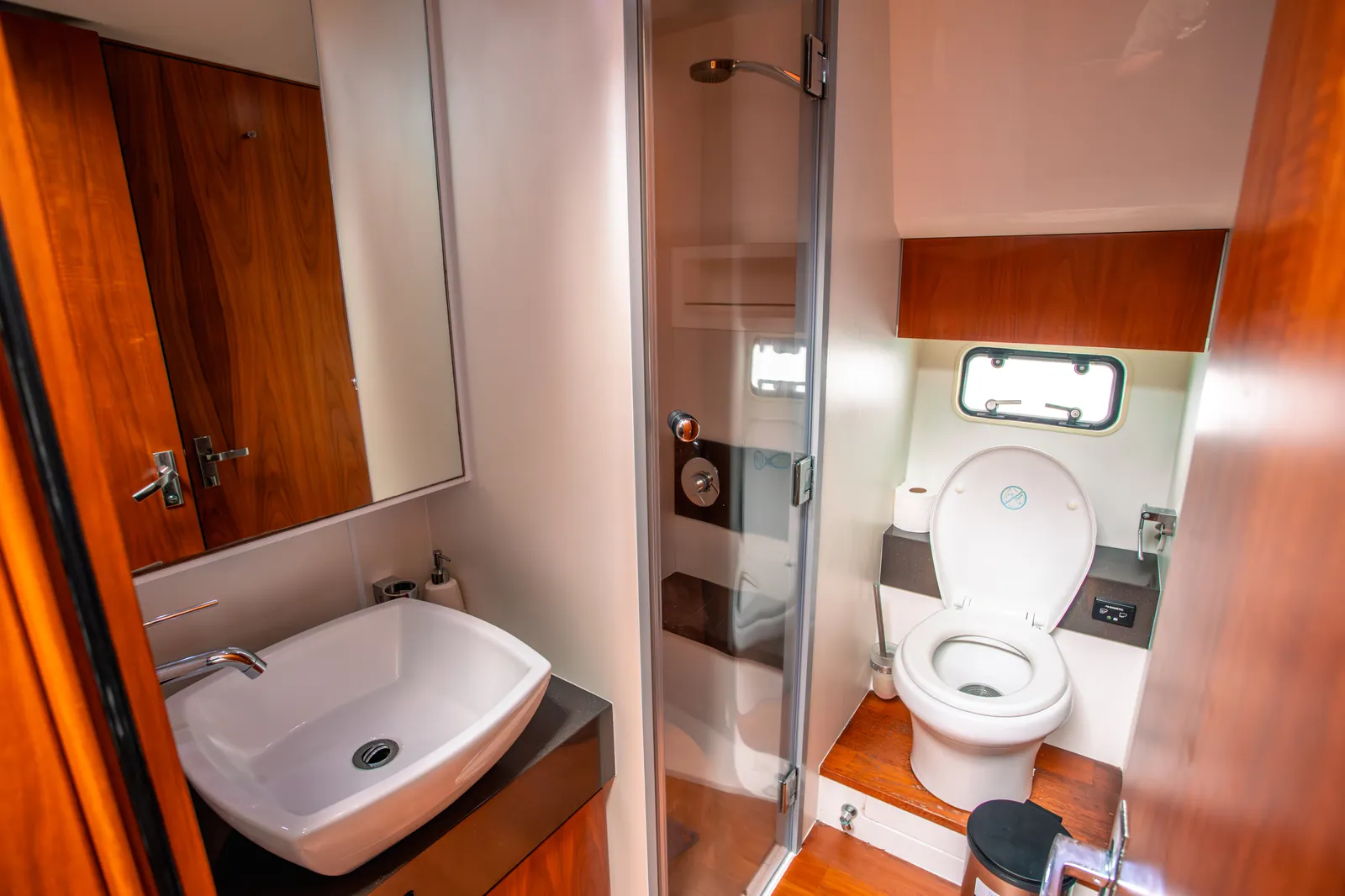 Fairline 'Royal Blue' Miami yacht detail 2