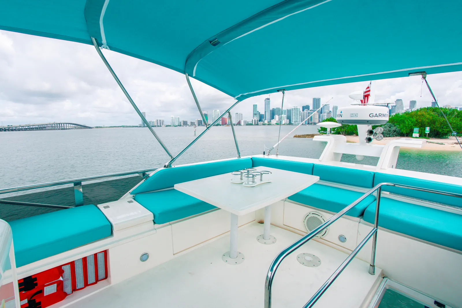 Fairline 'Royal Blue' Miami yacht detail 6
