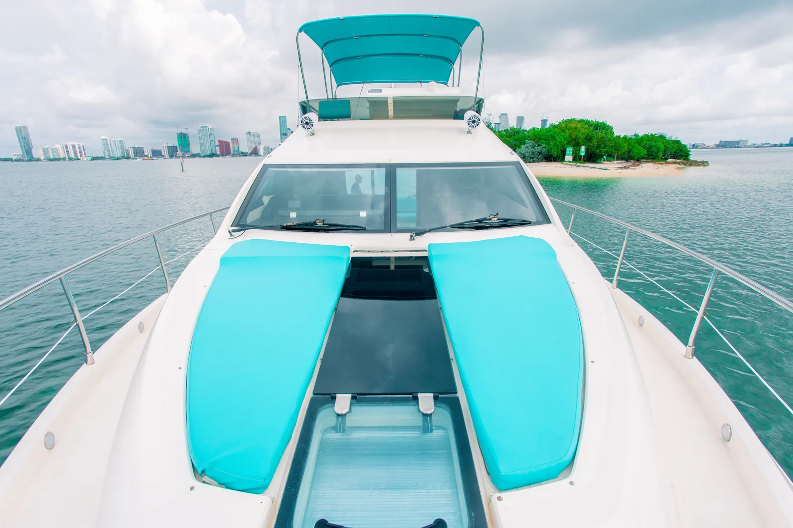 Fairline 'Royal Blue' Miami yacht detail 8