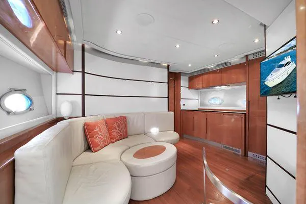 SKY Miami yacht detail 25