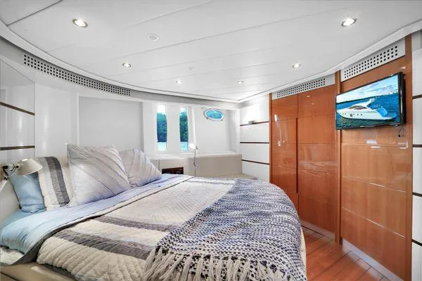 SKY Miami yacht detail 29