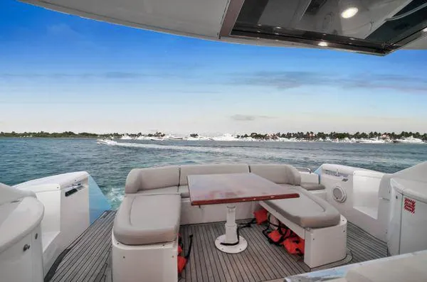 SKY Miami yacht detail 33