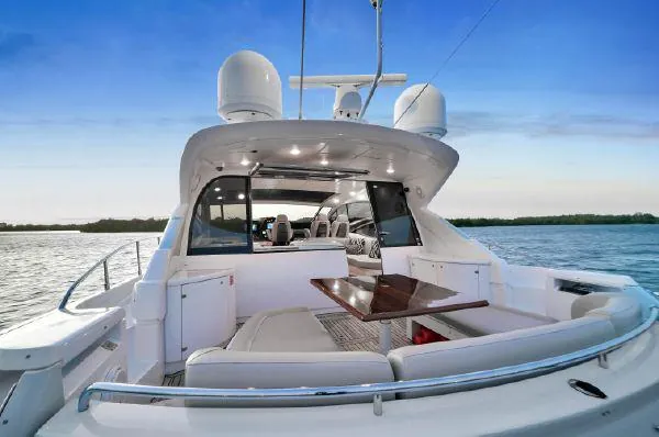 SKY Miami yacht detail 36