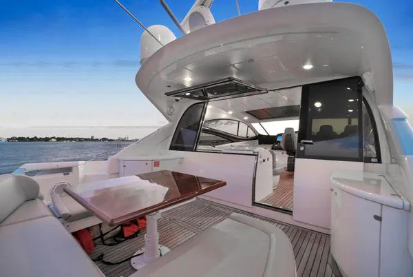 SKY Miami yacht detail 37
