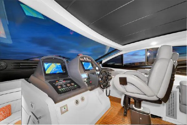 SKY Miami yacht detail 38
